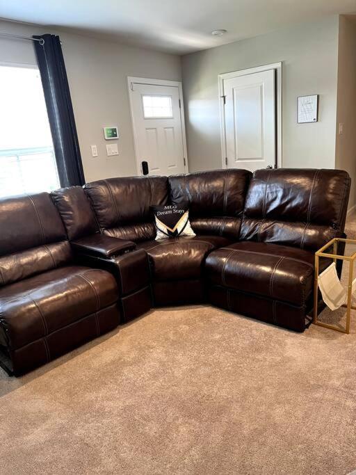 Family Friendly 4Br Home Near Ft Gregg Adams Vsu Питърсбърг Екстериор снимка